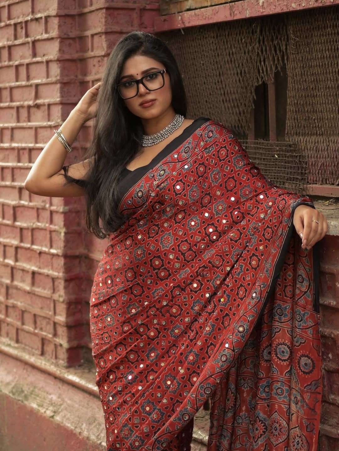 Crepe Silk Sarees - Printed Sarees   BM40