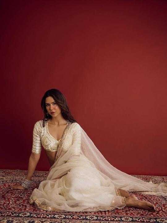 Georgette Sarees - Bollywood Collections   BM39