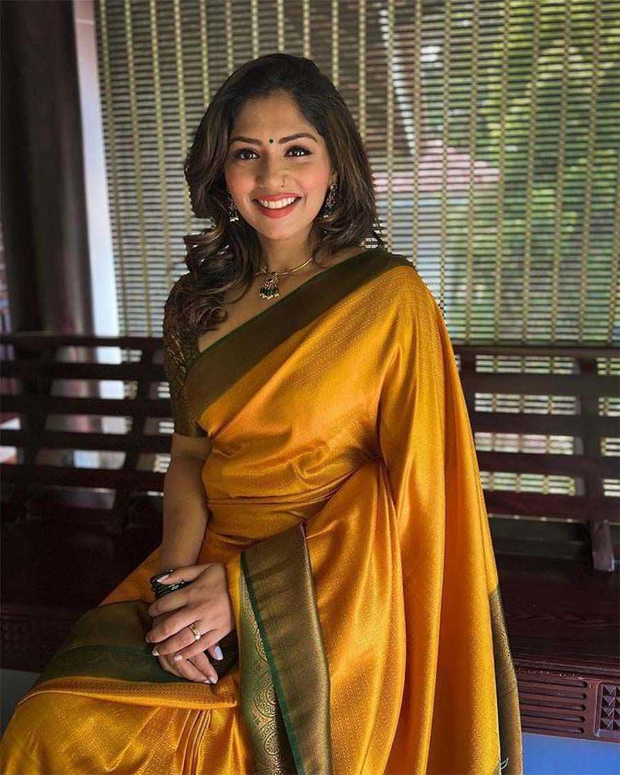 Soft Silk Sarees -  Lichi Silk BM31