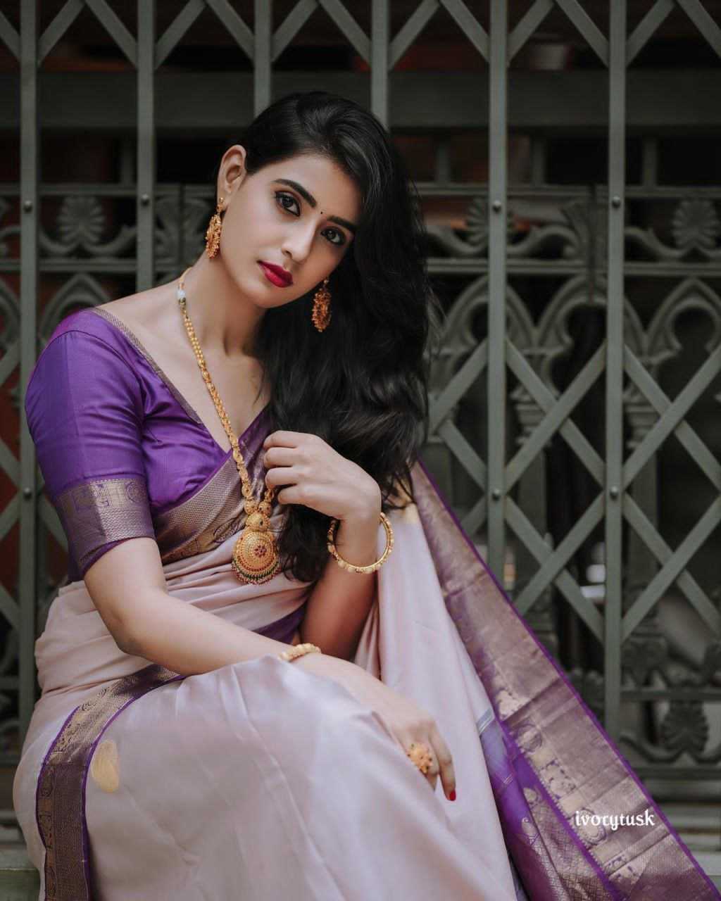 Soft Silk Sarees -  Lichi Silk BM32